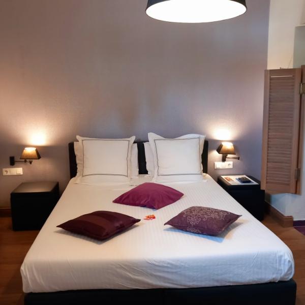 Purple room