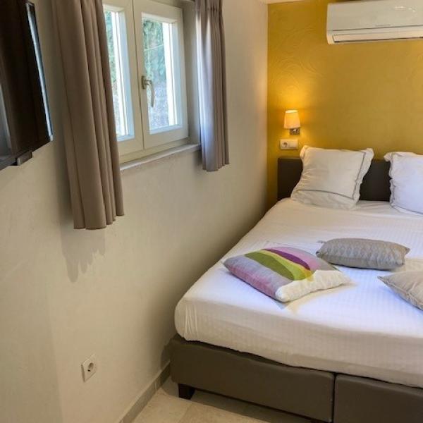 Yellow room